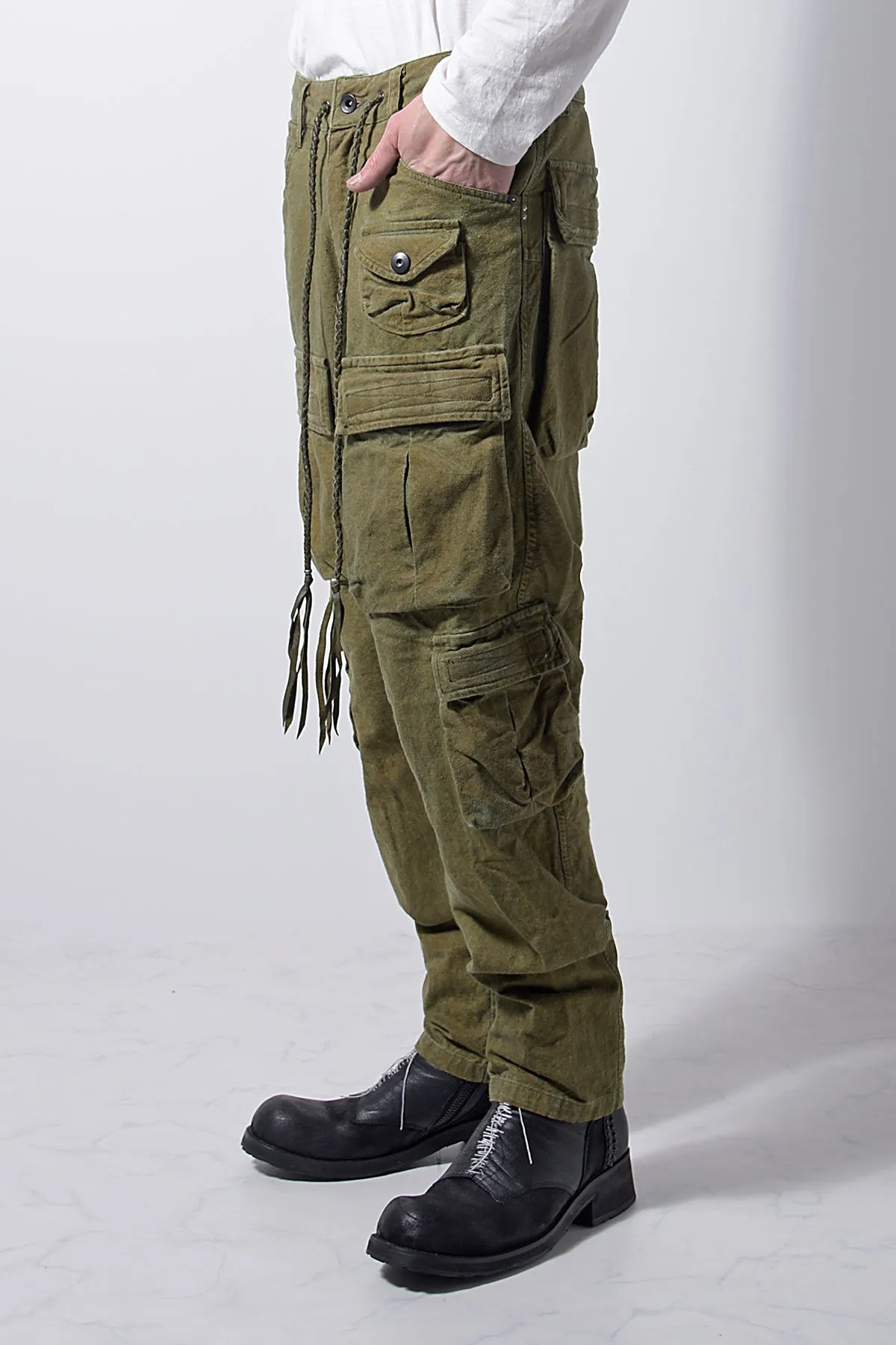 2202-PT03 Multipul Cargo Pants 02 Khaki