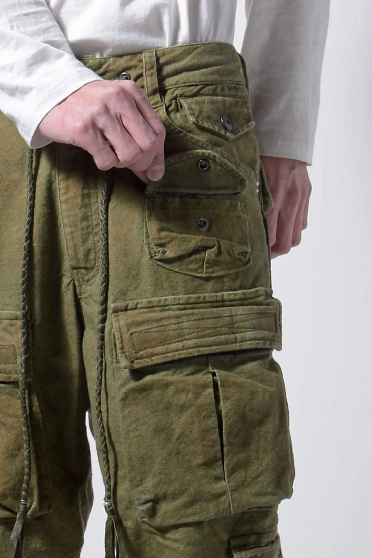 2202-PT03 Multipul Cargo Pants 02 Khaki