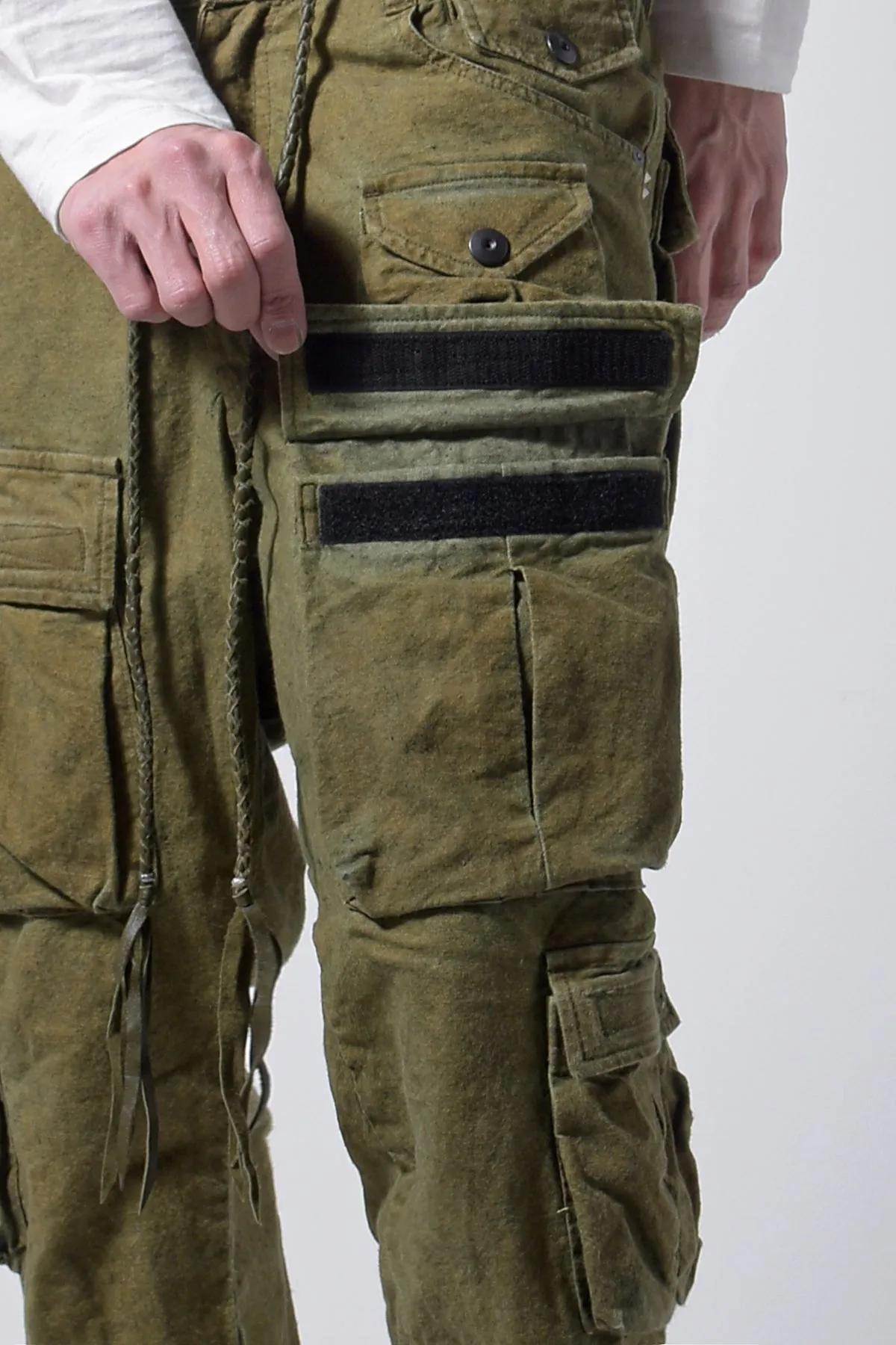 2202-PT03 Multipul Cargo Pants 02 Khaki