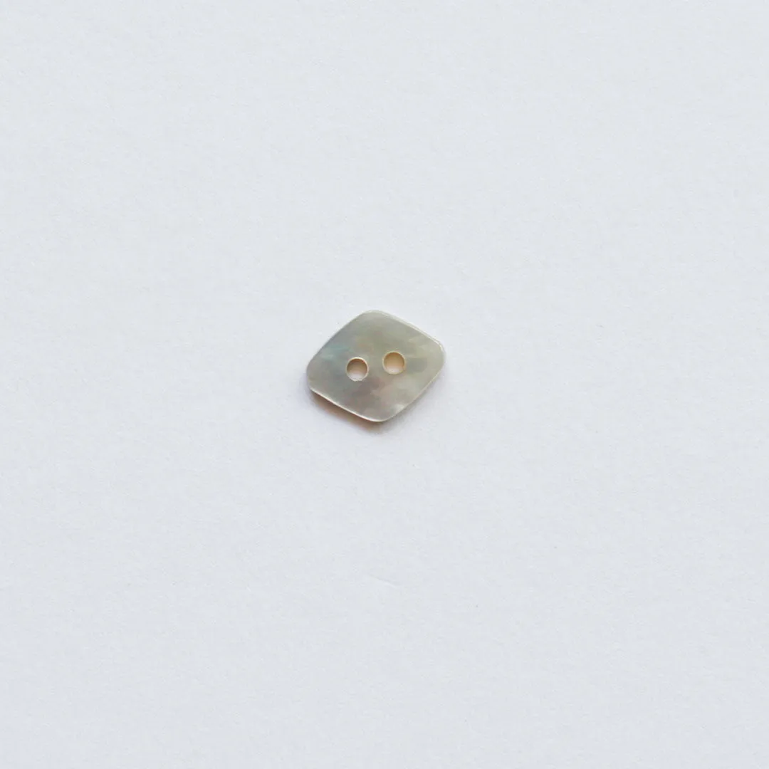 Akoya Diamond Shell Button - Natural - 13mm