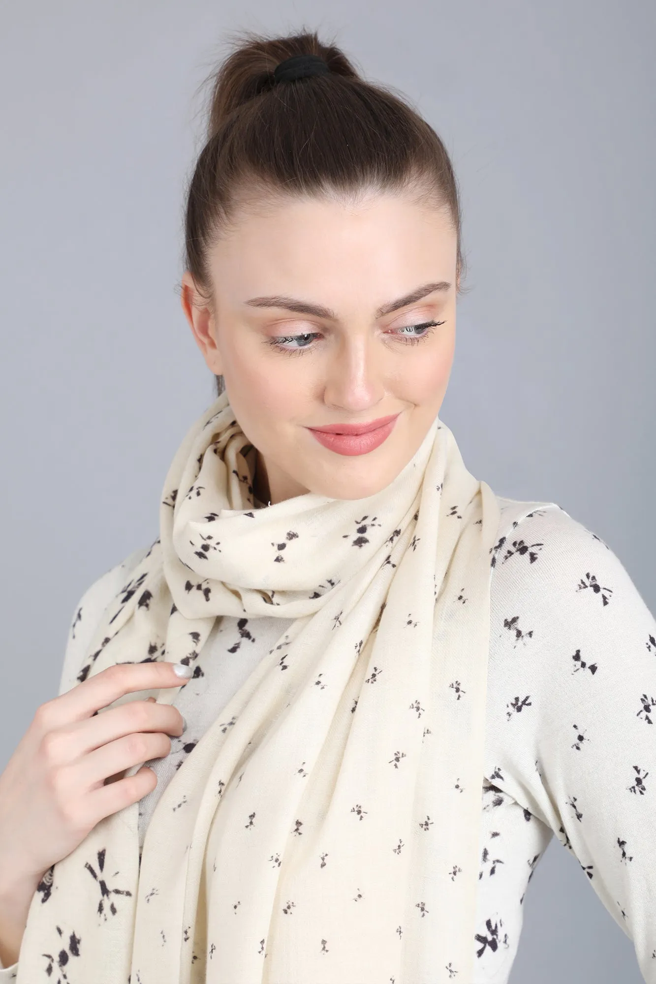 Cashmere Scarf Ivory Scarf & Sweater Set