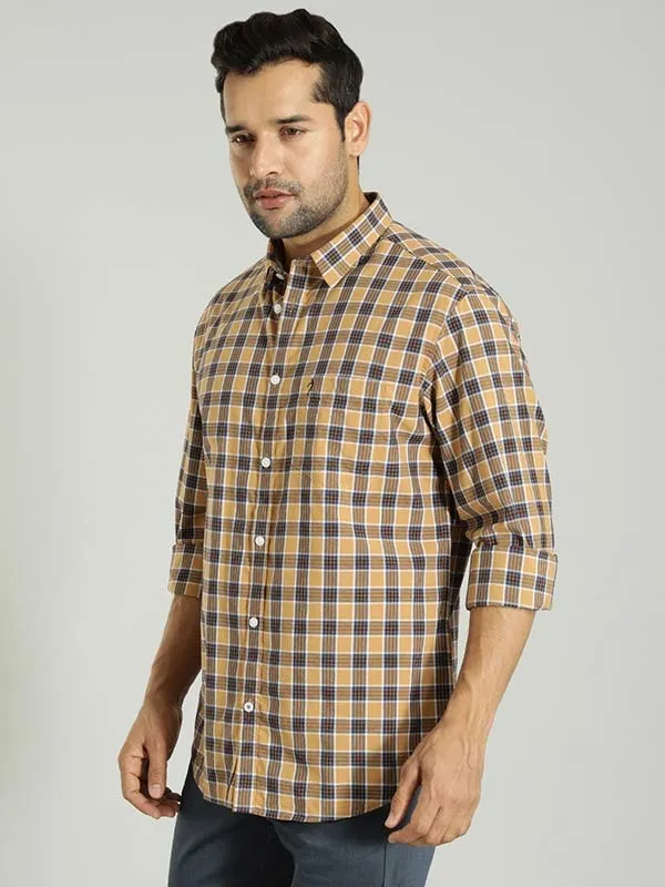 Men Checked Full Sleeve Cotton Blend Shirt