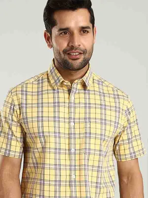 Men Checked Half Sleeve Cotton Shirt